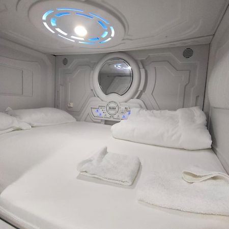 Just Hostel Capsules Αλικάντε Εξωτερικό φωτογραφία